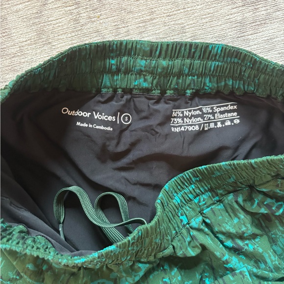 Outdoor Voices Teal Patterned Women's Athletic Shorts - Picture 2 of 5